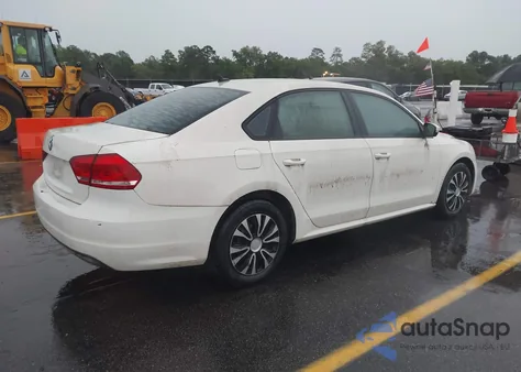 2014 Volkswagen Passat 2.5L S from USA, damaged, VIN 1VWAP7A39EC024253